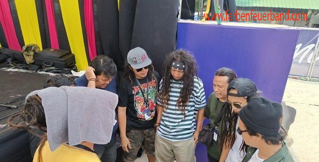 Momonon Band Reggae Terbaik